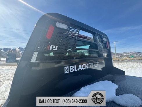 Used 2025 Chevrolet Silverado 3500 W/T image 10