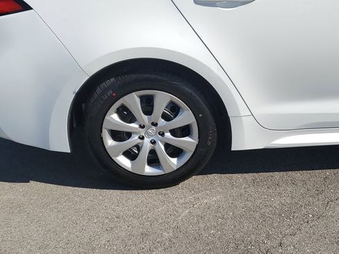 Certified 2024 Toyota Corolla LE FWD image 5