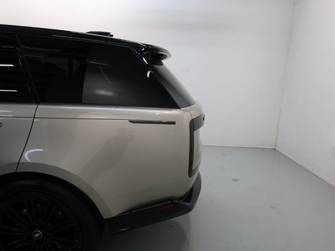 Used 2025 Land Rover Range Rover Long Wheelbase SE AWD/4WD image 61