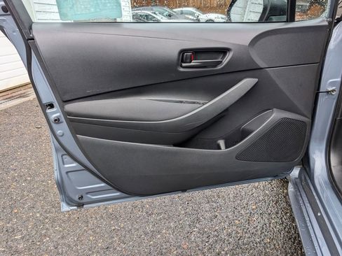 Used 2023 Toyota Corolla LE image 23