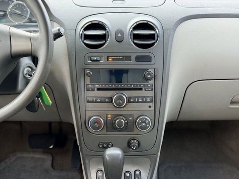 Used 2007 Chevrolet HHR LT image 18