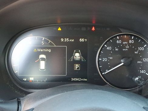 Used 2023 Nissan Kicks SV FWD image 24