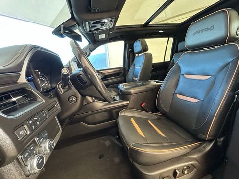 Used 2021 GMC Yukon XL AT4 image 30