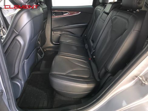 Used 2020 Lincoln Nautilus Reserve image 32