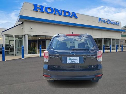 Used 2017 Subaru Forester 2.5i w/ Alloy Wheel Package AWD/4WD image 5