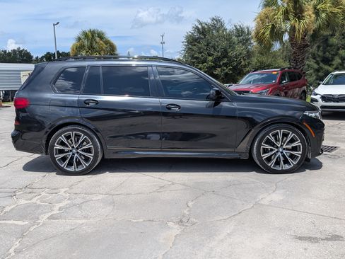 Used 2021 BMW X7 xDrive40i w/ M Sport Package AWD/4WD image 3