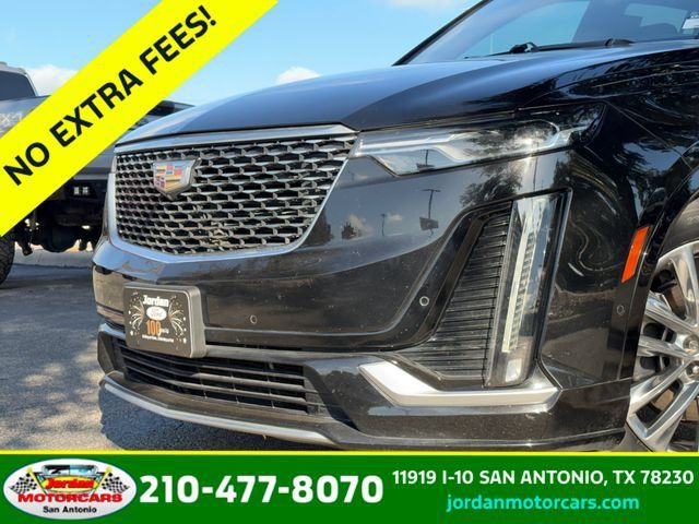 Used 2022 Cadillac XT6 Premium Luxury w/ Technology Package FWD image 3