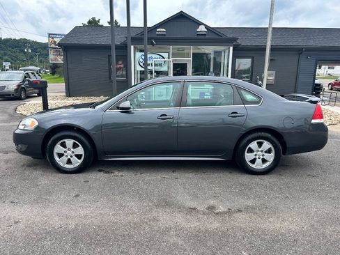Used 2010 Chevrolet Impala LT w/ Luxury Edition Package FWD image 5