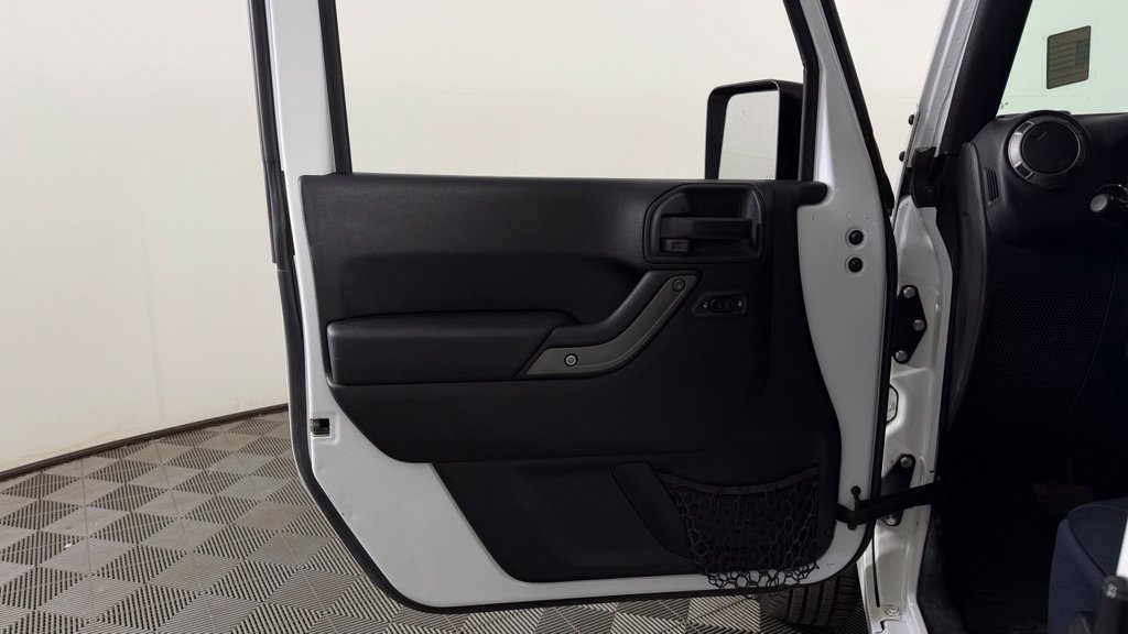 Used 2017 Jeep Wrangler Unlimited Sport w/ Quick Order Package 24S AWD/4WD image 15