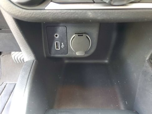 Certified 2025 Nissan Kicks Play S FWD image 30