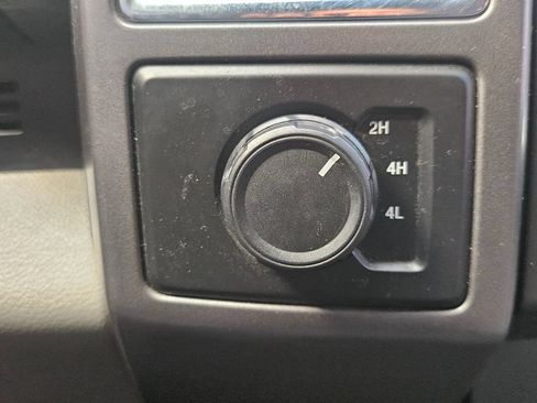 Used 2016 Ford F150 XLT AWD/4WD image 32
