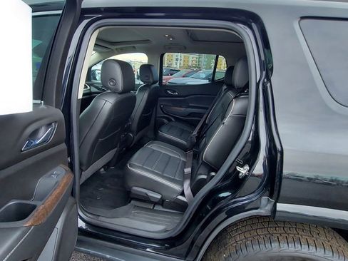 Used 2021 GMC Acadia Denali w/ Denali Ultimate Package image 16