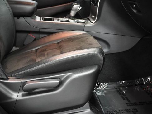 Used 2021 Jeep Grand Cherokee Laredo X image 24