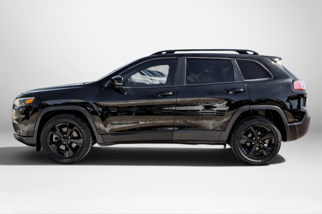 Used 2021 Jeep Cherokee Latitude Plus FWD image 9