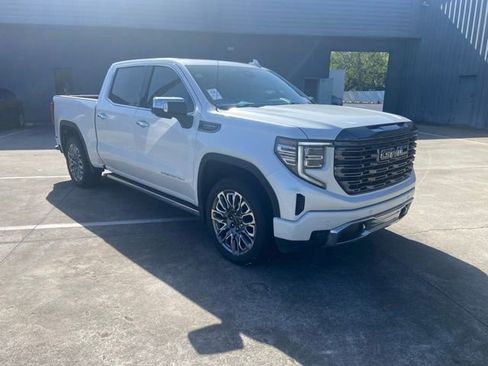 Used 2023 GMC Sierra 1500 Denali Ultimate image 3
