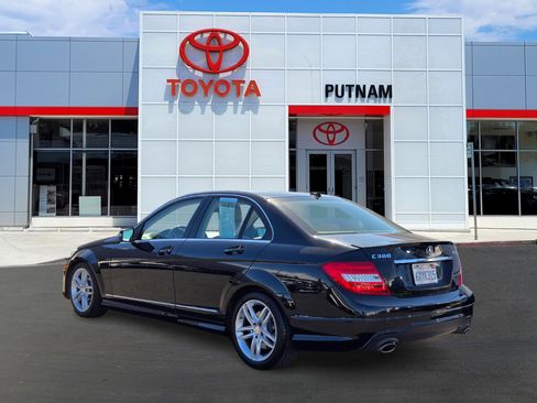 Used 2013 Mercedes-Benz C 300 4MATIC Sedan image 6