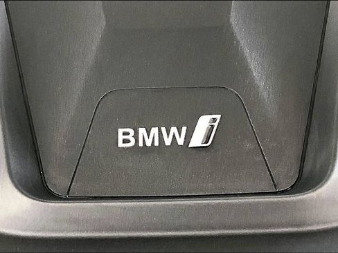 Used 2024 BMW i4 xDrive40i AWD/4WD image 33