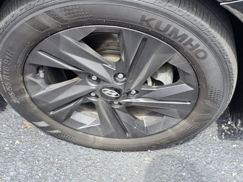 Used 2022 Hyundai Elantra SEL FWD image 23