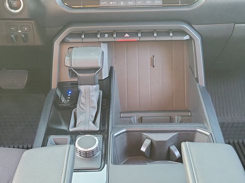 Used 2024 Toyota Tundra SR5 w/ SR5 Convenience Package image 18