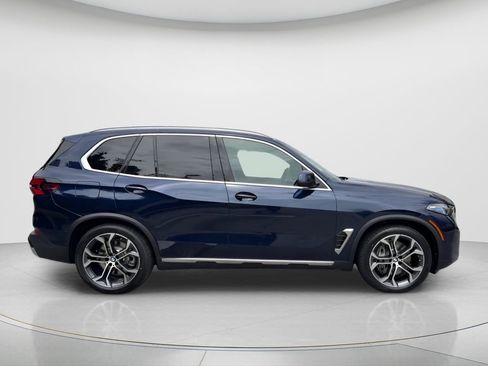 New 2026 BMW X5 xDrive50e image 7