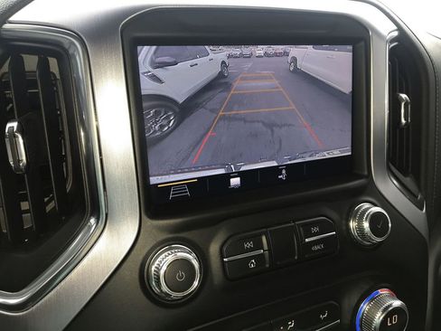 Used 2019 GMC Sierra 1500 SLT w/ SLT Convenience Package AWD/4WD image 17