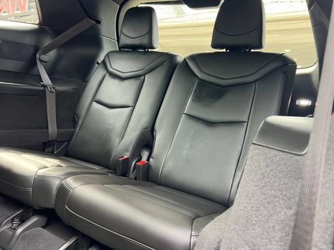 Certified 2023 Cadillac XT6 Premium Luxury FWD image 22