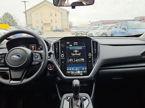 Used 2025 Subaru Crosstrek 2.5i Limited AWD/4WD image 9