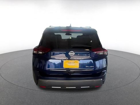 Used 2026 Nissan Rogue SL AWD/4WD image 10