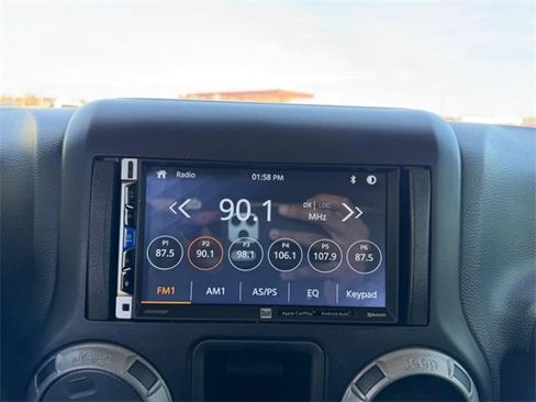 Used 2016 Jeep Wrangler Unlimited Sport image 12