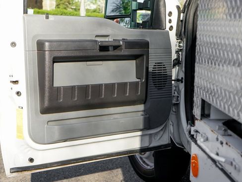 Used 2012 Ford F550 2WD Regular Cab Super Duty w/ PWR Equipment Group image 18