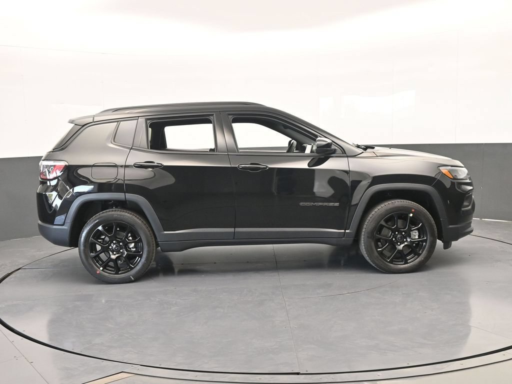 New 2026 Jeep Compass Latitude AWD/4WD image 7