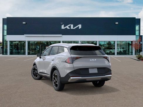 New 2026 Kia Sportage EX image 4
