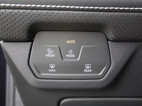 New 2026 Volkswagen Atlas SEL Premium R-Line AWD/4WD image 15