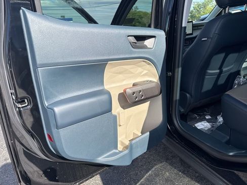 New 2025 Ford Maverick Lariat image 19