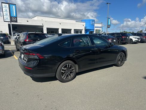 Used 2025 Honda Accord SE image 3