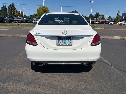 Used 2018 Mercedes-Benz C 300 Sedan image 5