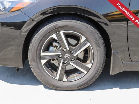 Used 2025 Nissan Sentra SV FWD image 11