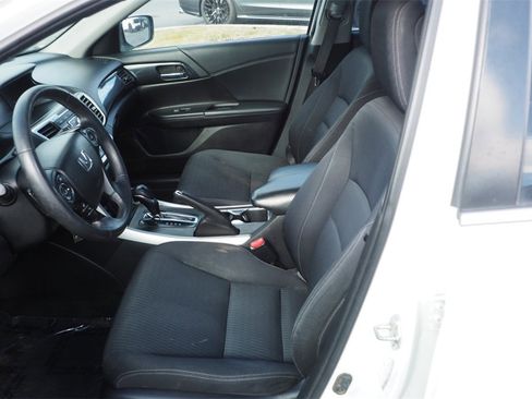 Used 2015 Honda Accord Sport image 13
