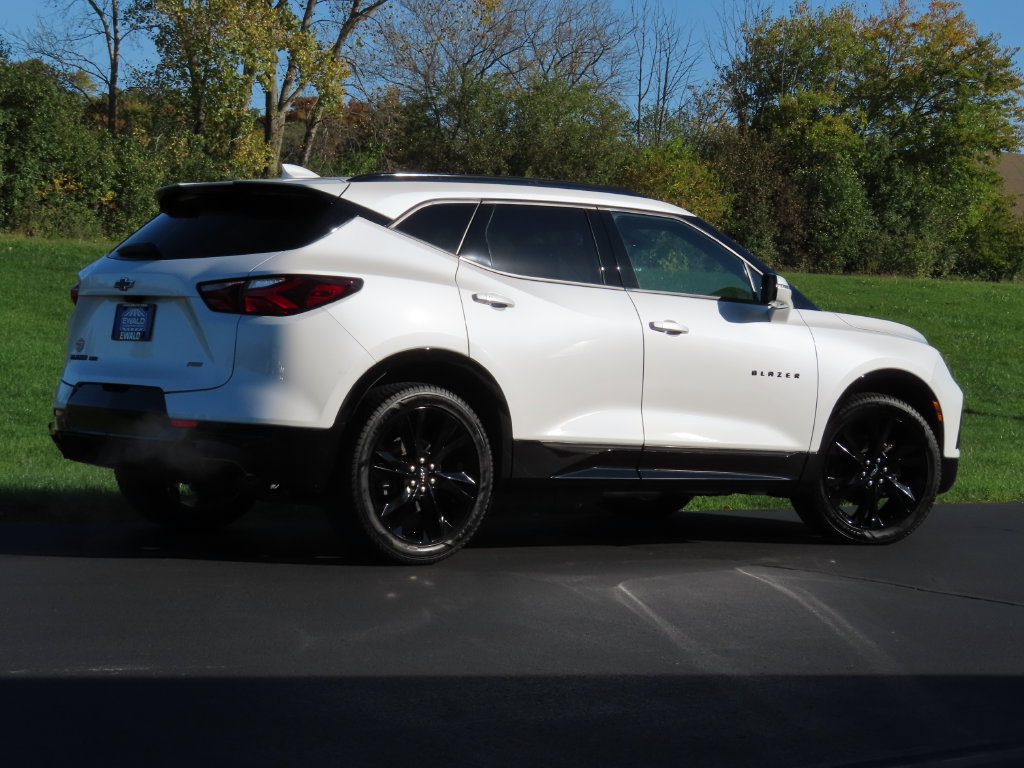 Certified 2021 Chevrolet Blazer RS w/ Enhanced Convenience Package AWD/4WD image 3