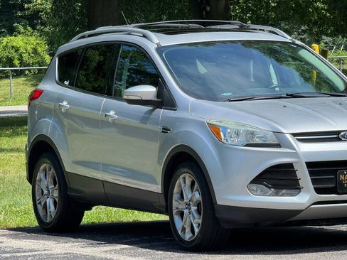 Used 2015 Ford Escape Titanium AWD/4WD image 16