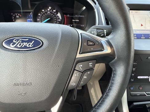 Used 2020 Ford Edge Titanium w/ Equipment Group 301A image 16