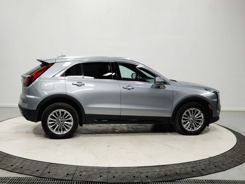 Used 2024 Cadillac XT4 Premium Luxury image 8
