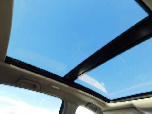 Used 2024 Acura RDX SH-AWD w/ Advance Package image 6