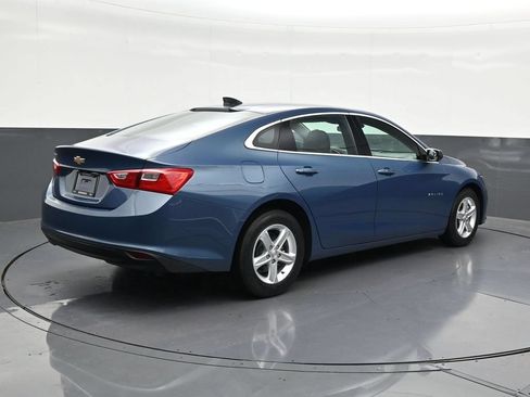 Used 2024 Chevrolet Malibu LS FWD image 5