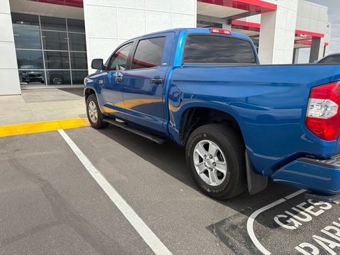 Used 2018 Toyota Tundra SR5 w/ SR5 Upgrade Package RWD image 17