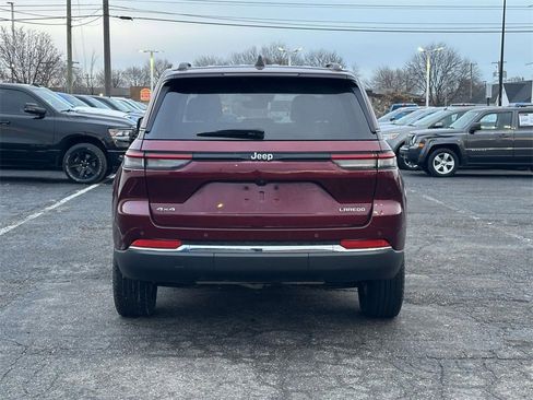 Used 2024 Jeep Grand Cherokee Laredo image 5