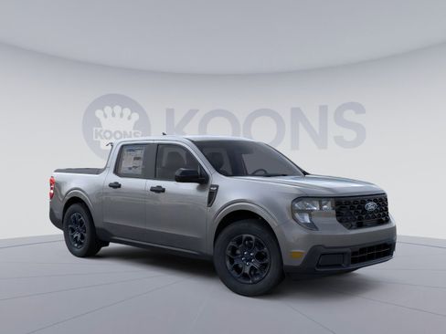 New 2025 Ford Maverick XLT w/ XLT Luxury Package image 10