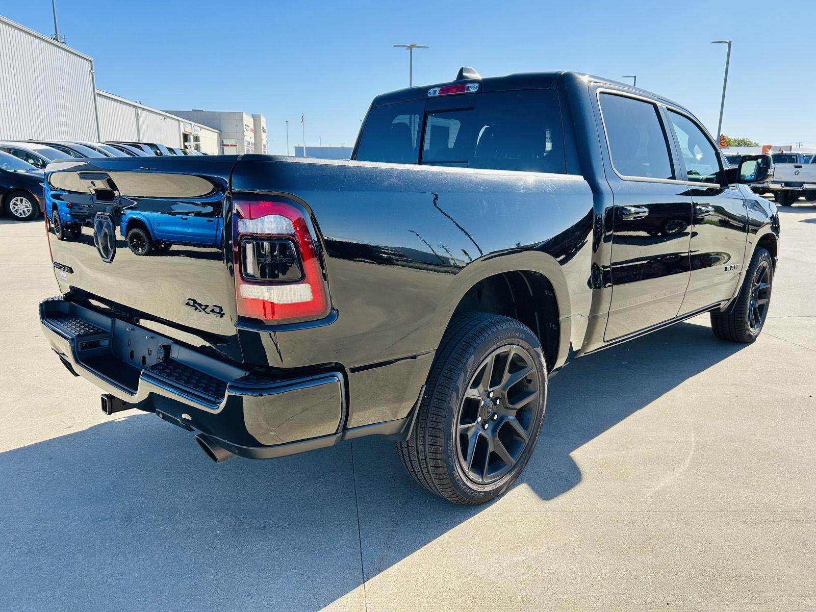 Used 2023 RAM 1500 Laramie AWD/4WD image 39