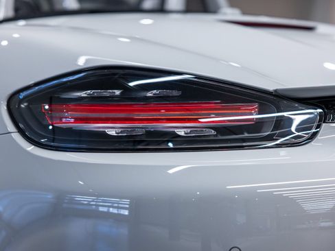 Certified 2024 Porsche 718 Boxster RWD image 25