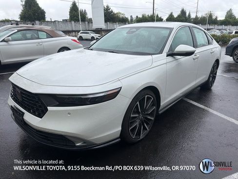 Used 2024 Honda Accord Touring image 1